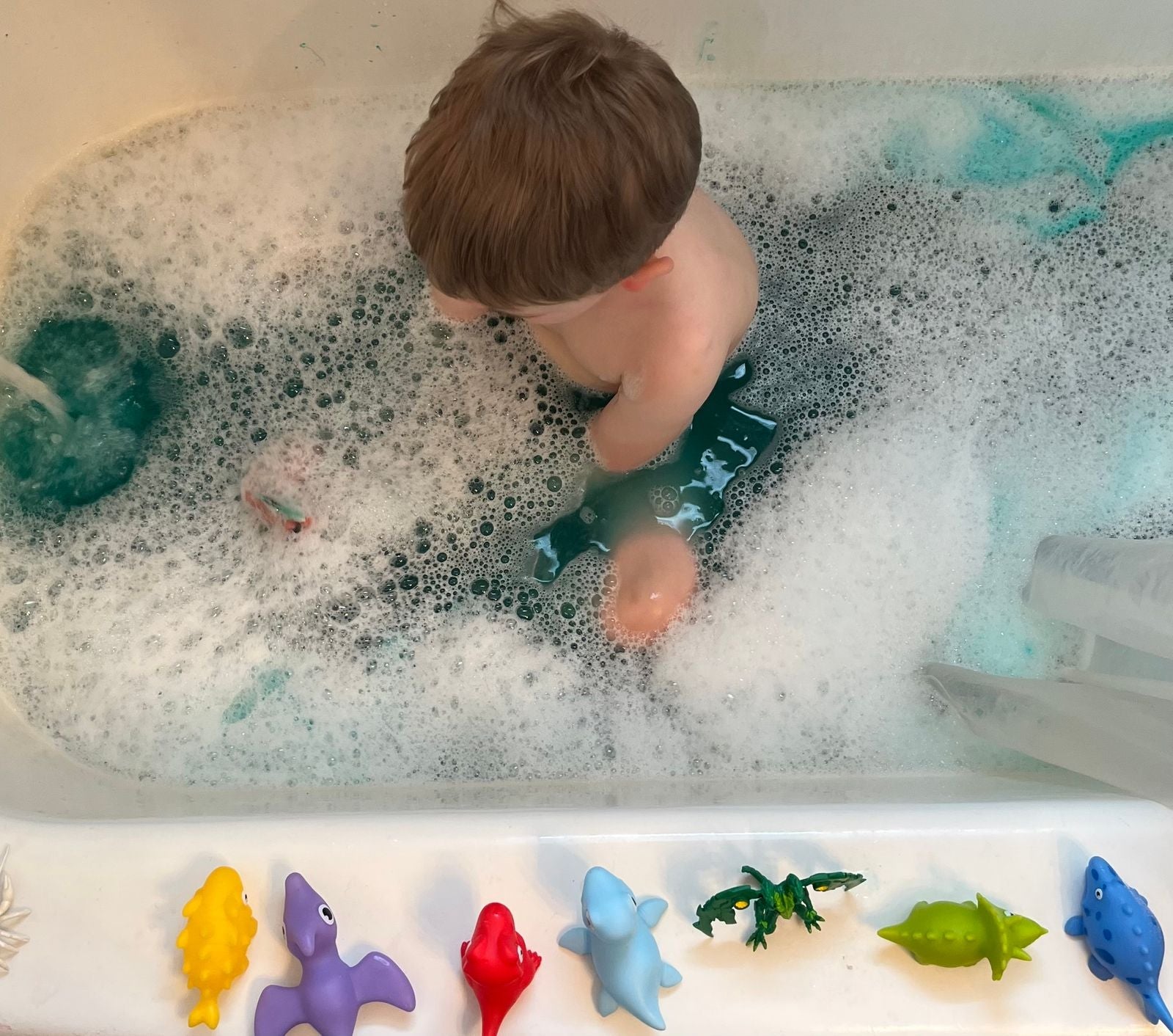 Dinosaur Toy Bath Bomb 225gr. - Organic Body Shop