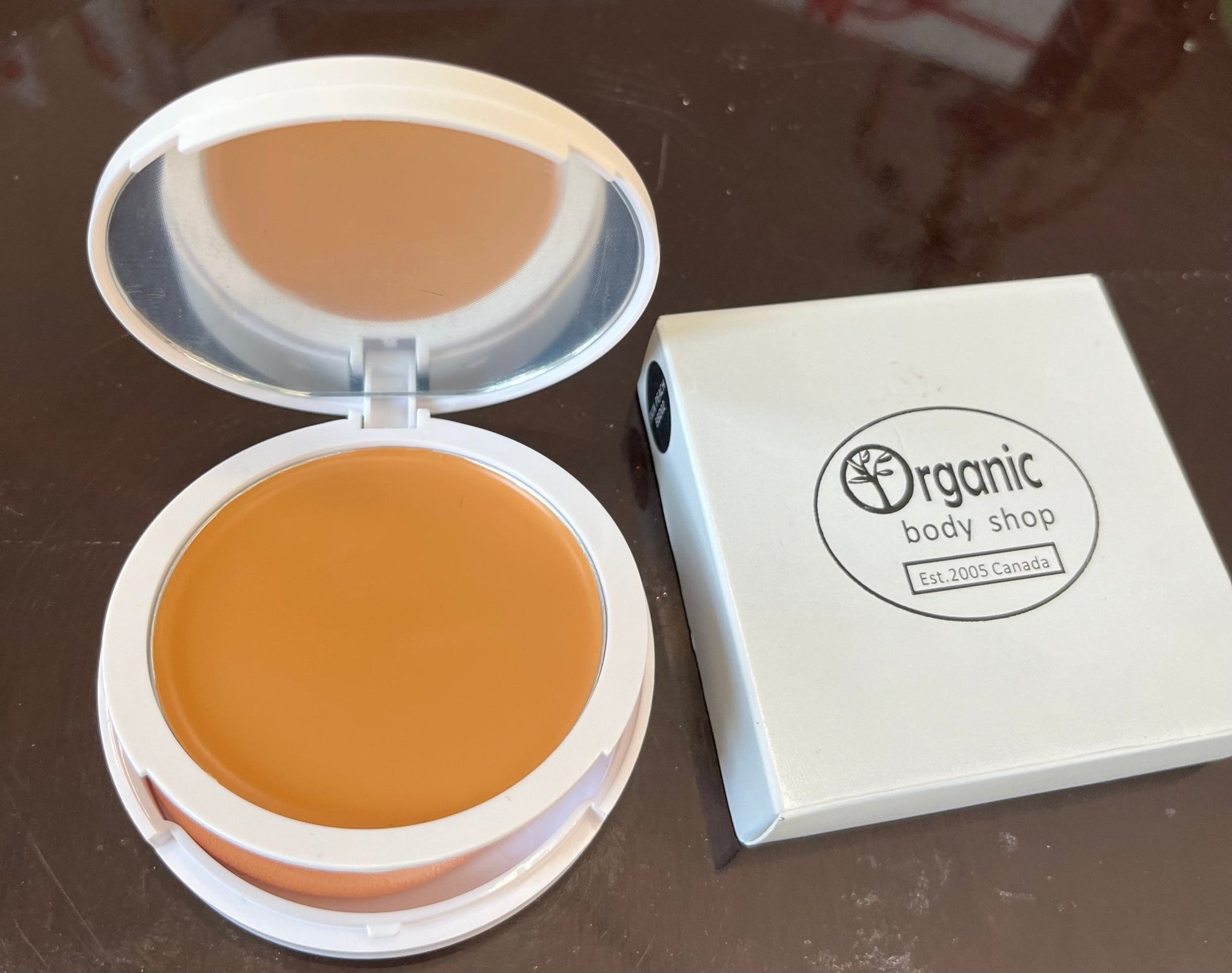 Foundation Cream. Vegan. Warm Tan.05 - Organic Body Shop